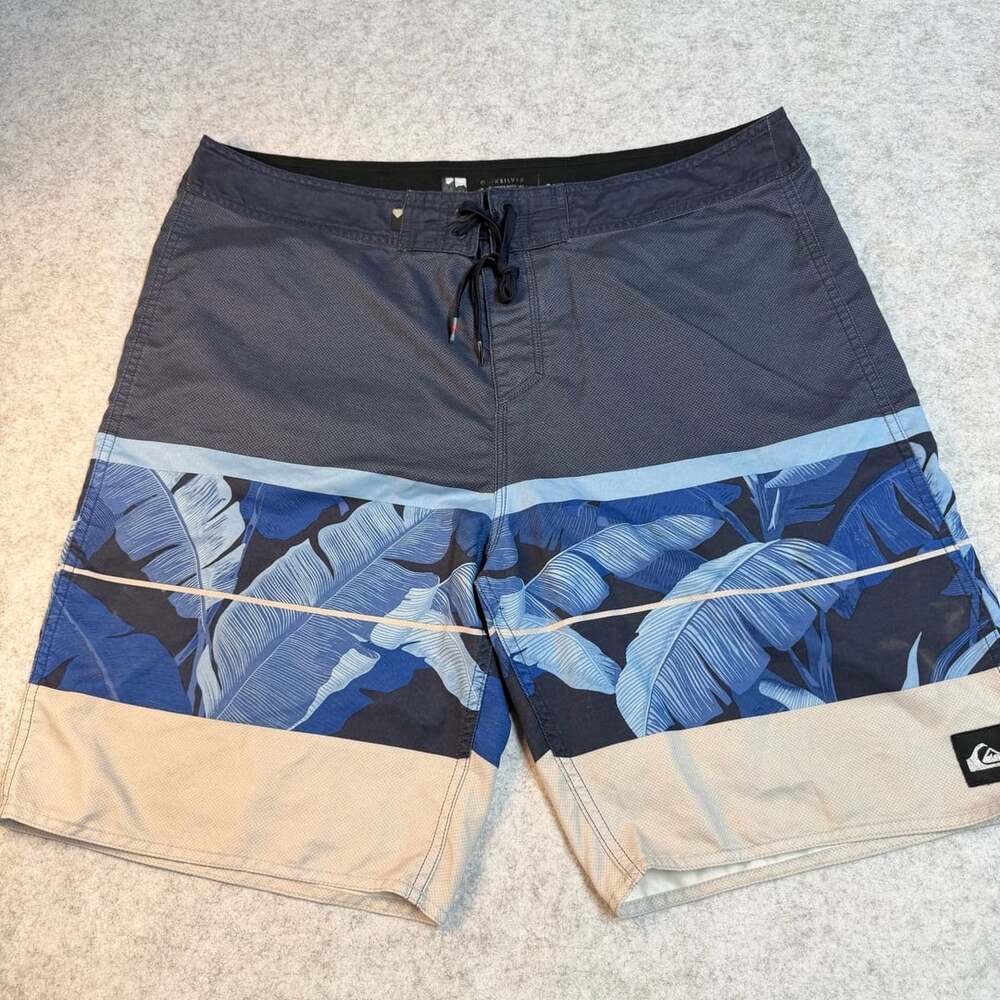 Quiksilver Boardshorts Size 38 Blue Tropical Leaf Print Swim Trunks